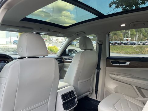 New 2026 Volkswagen Atlas SE image 13