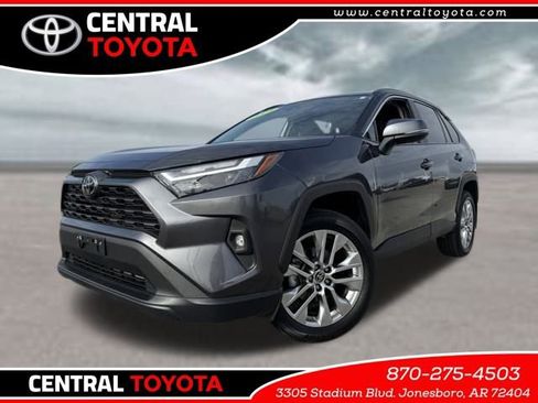 Used 2024 Toyota RAV4 XLE Premium image 1