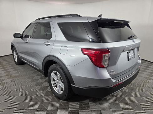 Used 2023 Ford Explorer XLT w/ Equipment Group 202A image 3