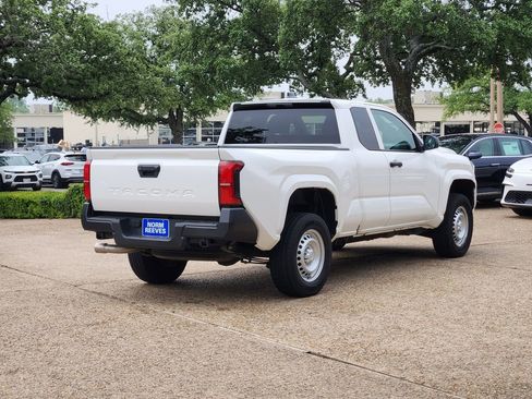 Used 2024 Toyota Tacoma SR RWD image 5