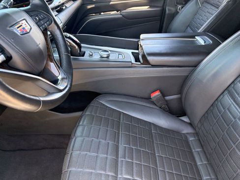 Used 2022 Cadillac Escalade Sport Platinum AWD/4WD image 18