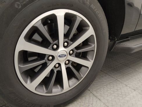 Used 2020 Ford Expedition XLT w/ Equipment Group 201A RWD image 31