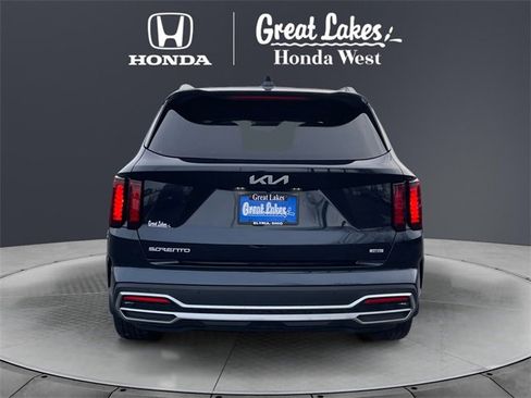 Used 2024 Kia Sorento EX image 4