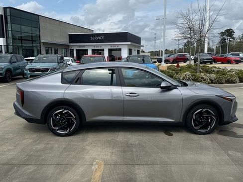 New 2026 Kia K4 EX image 9