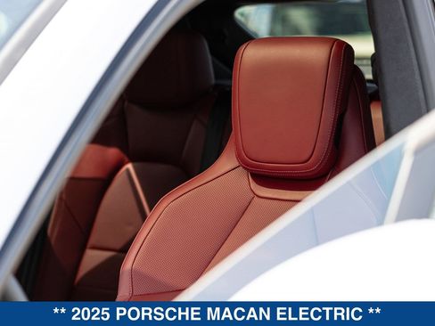 Used 2025 Porsche Macan Turbo Electric AWD/4WD image 40