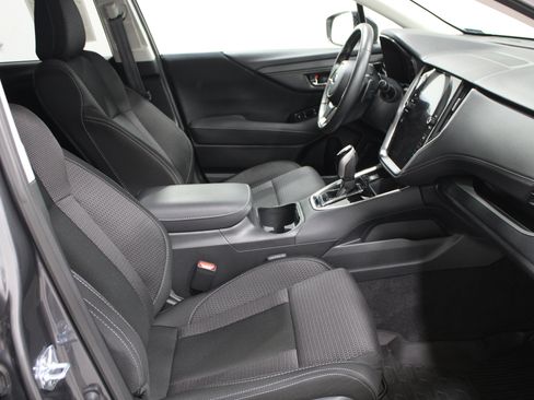 Used 2025 Subaru Outback Premium w/ Popular Package #1A AWD/4WD image 33