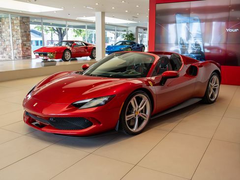 Used 2024 Ferrari 296 GTS RWD image 3