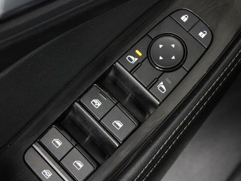Certified 2025 Nissan Rogue SV AWD/4WD image 24