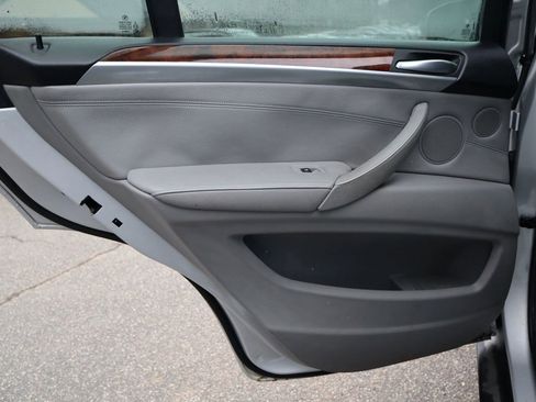 Used 2007 BMW X5 3.0si image 10