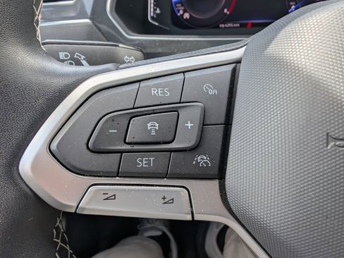 Used 2023 Volkswagen Tiguan SEL R-Line AWD/4WD image 27
