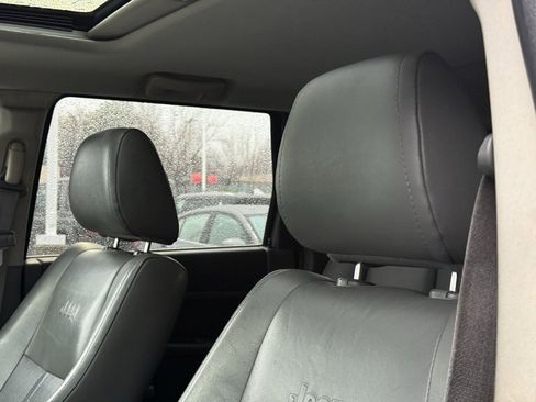 Used 2006 Jeep Grand Cherokee Limited image 11