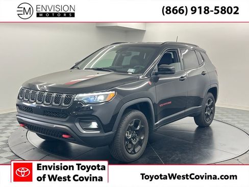 Used 2023 Jeep Compass Trailhawk w/ Trailhawk Elite Group image 1