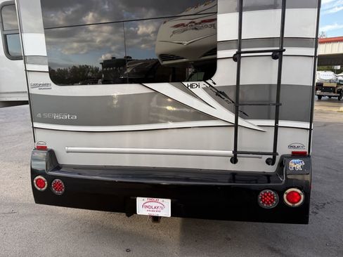 Used 2017 Ford E-450 and Econoline 450 Super Duty w/ Motorhome Prep Package RWD image 32