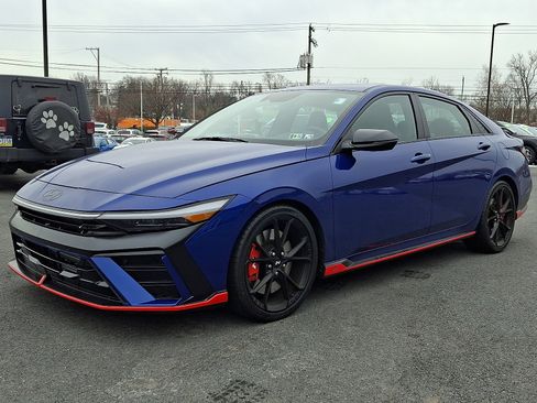 Used 2025 Hyundai Elantra N image 3
