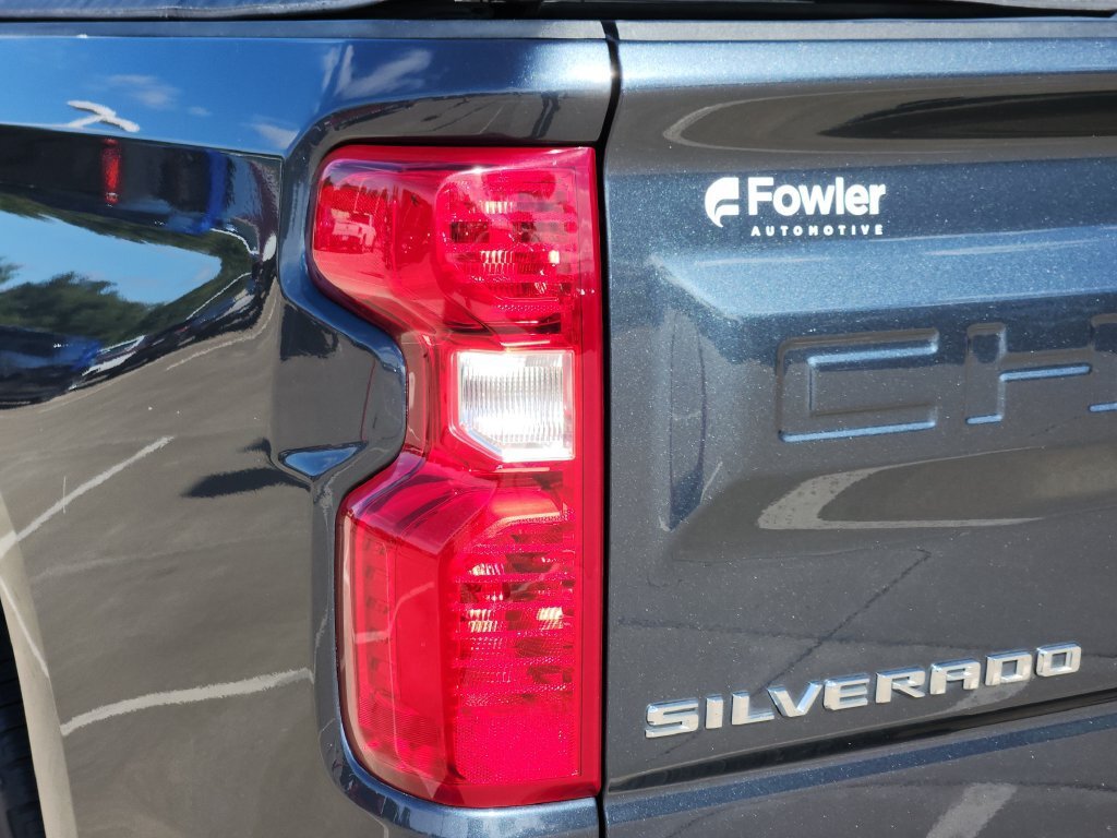 Used 2020 Chevrolet Silverado 1500 LT w/ Texas Edition AWD/4WD image 15