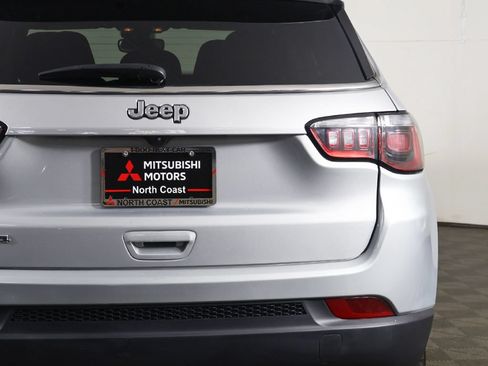 Used 2025 Jeep Compass Sport AWD/4WD image 14
