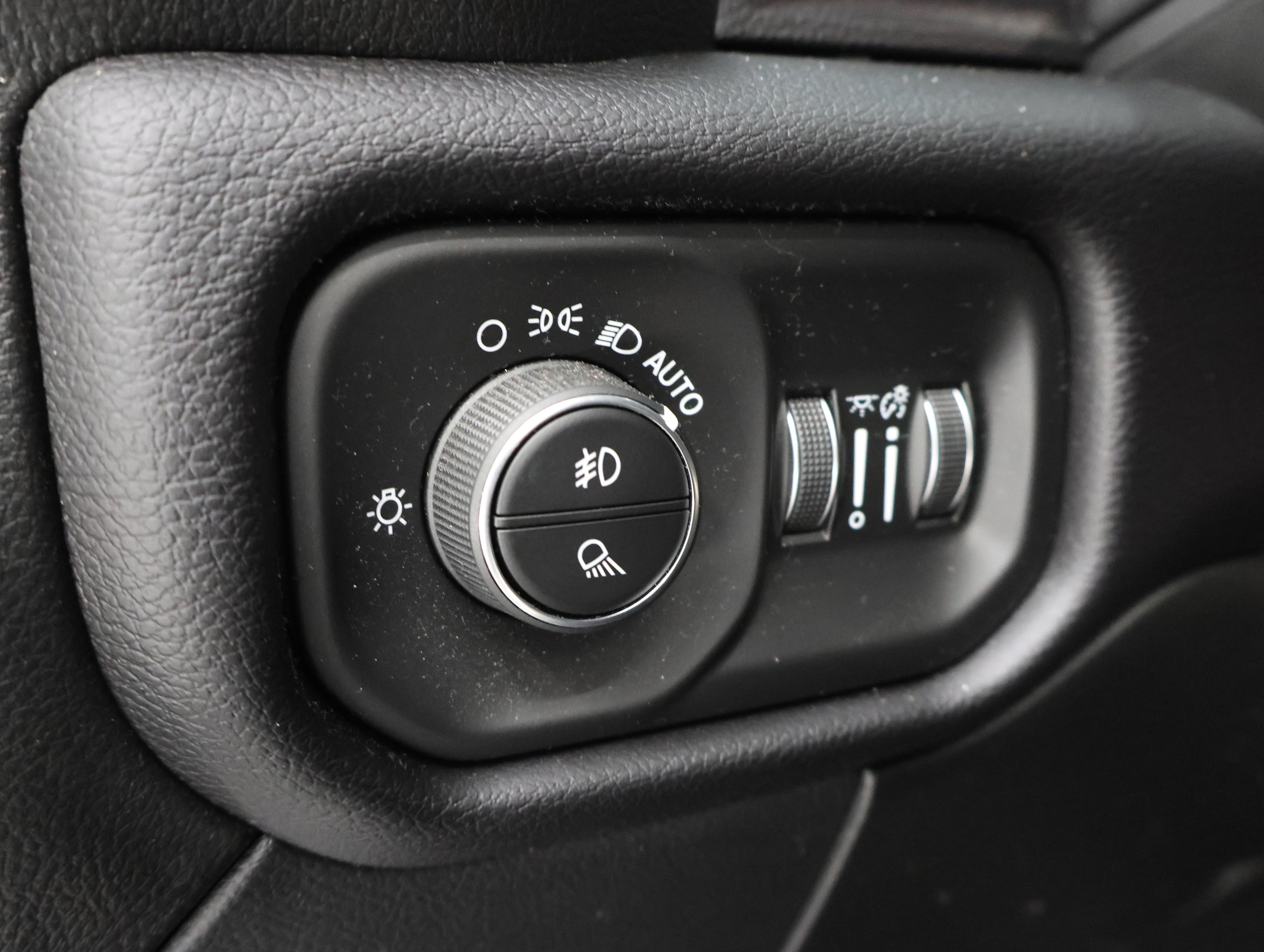 Used 2020 RAM 2500 Laramie AWD/4WD image 42