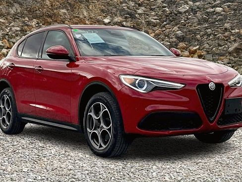 Used 2022 Alfa Romeo Stelvio Sprint image 9