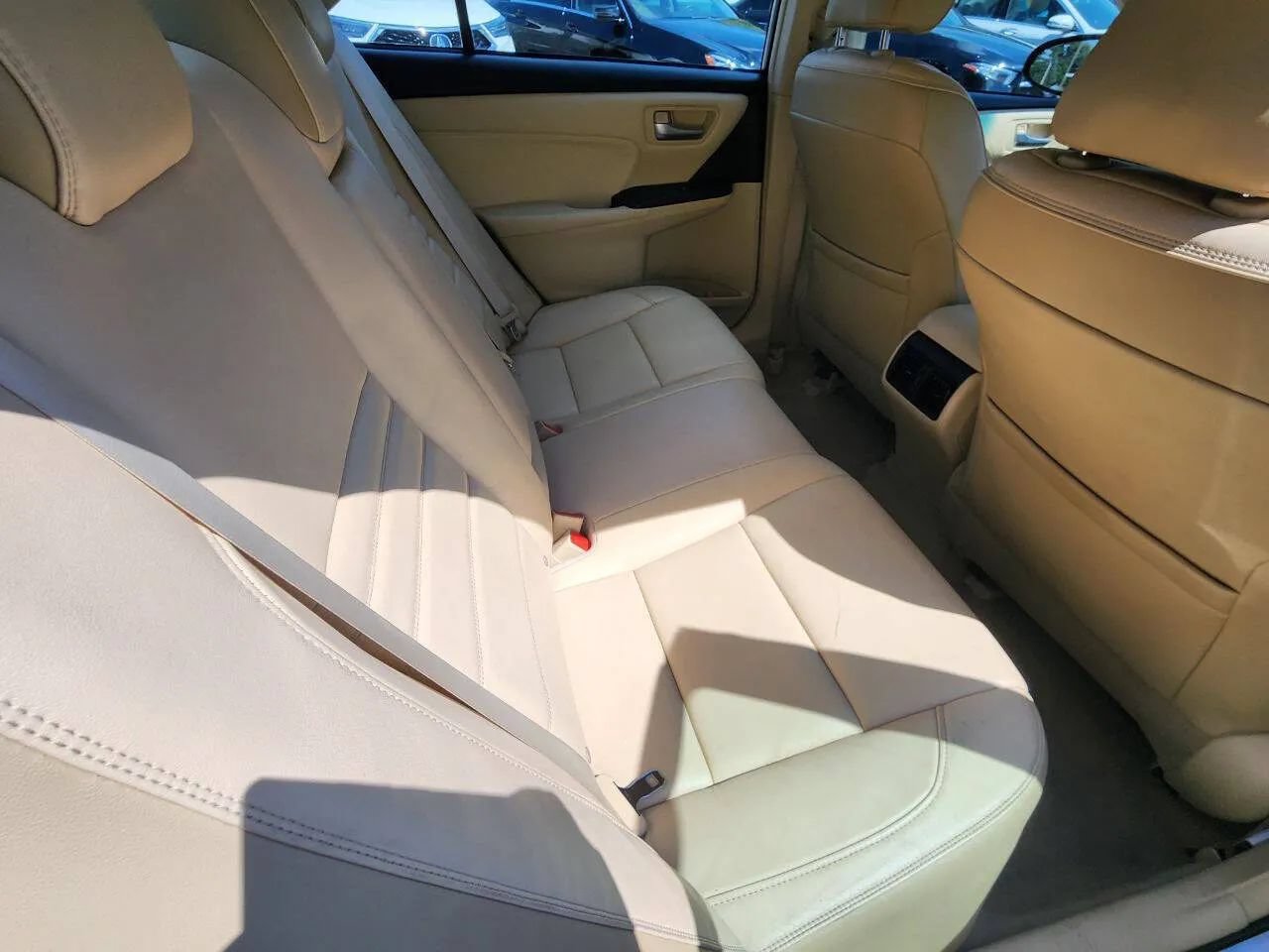 Used 2015 Toyota Camry XLE FWD image 12