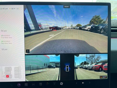 Used 2024 Tesla Cybertruck AWD Crew Cab image 36