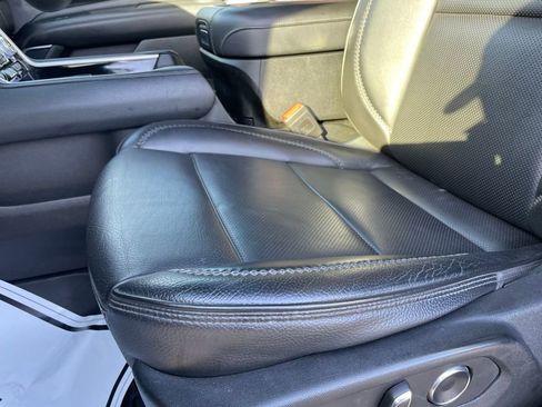 Used 2021 GMC Yukon XL Denali w/ LPO, Illumination Package image 22