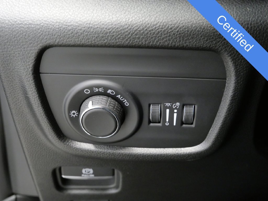 Certified 2024 Jeep Grand Cherokee Altitude AWD/4WD image 21