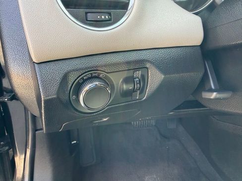 Used 2016 Chevrolet Cruze LS image 12