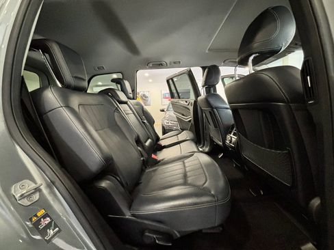 Used 2014 Mercedes-Benz GL 450 4MATIC image 17