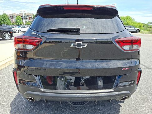Used 2023 Chevrolet TrailBlazer RS w/ Convenience Package AWD/4WD image 6
