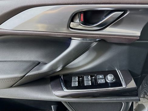 Used 2018 MAZDA CX-9 Grand Touring image 18