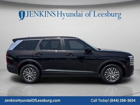New 2026 Hyundai Palisade SE FWD image 3
