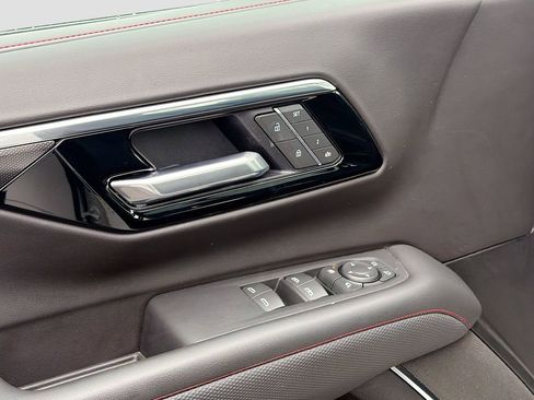 Used 2025 Chevrolet Tahoe RST w/ Comfort Package image 18