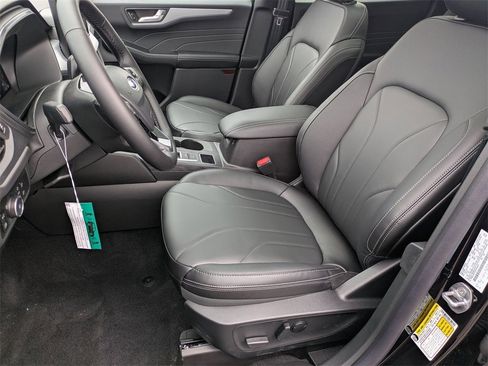 New 2025 Ford Escape Platinum w/ Premium Technology Package image 16