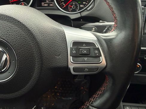 Used 2011 Volkswagen Golf 4-Door image 24