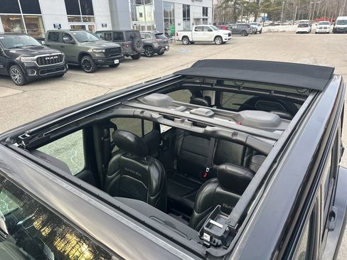 Used 2022 Jeep Wrangler Unlimited Sahara w/ Cold Weather Group image 28