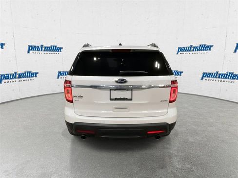 Used 2014 Ford Explorer XLT w/ Equipment Group 202A image 10