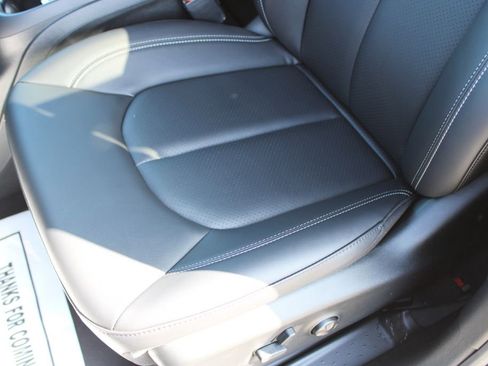 New 2026 Chrysler Pacifica Select image 19