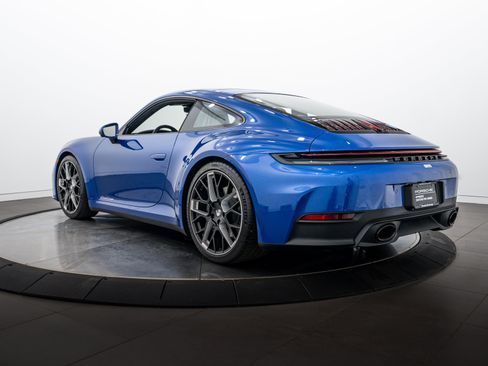 Certified 2026 Porsche 911 Carrera T RWD image 3