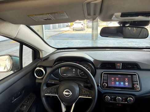 Used 2025 Nissan Versa SV FWD image 38