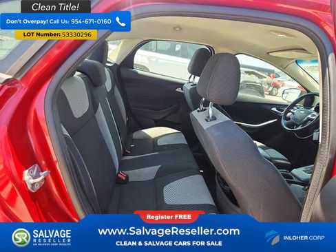 Used 2012 Ford Focus SE FWD image 13