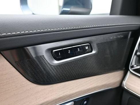 New 2026 Volvo XC90 B6 Plus w/ Protection Package Premier AWD/4WD image 31