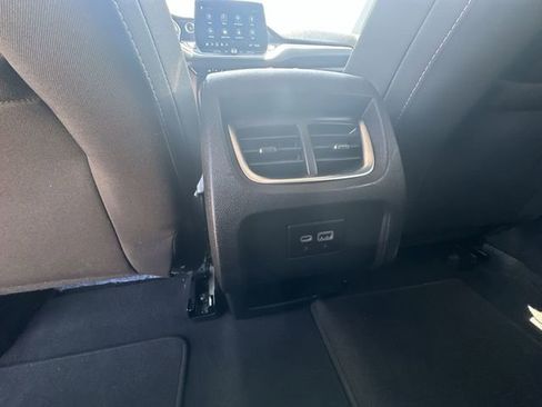 Used 2023 Chevrolet Blazer LT AWD/4WD image 23