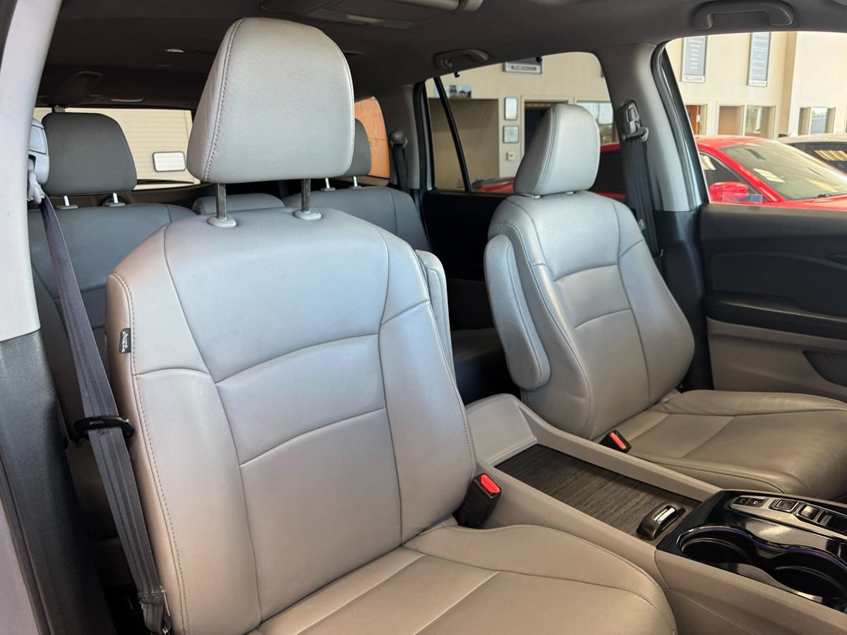Used 2017 Honda Pilot Touring image 18
