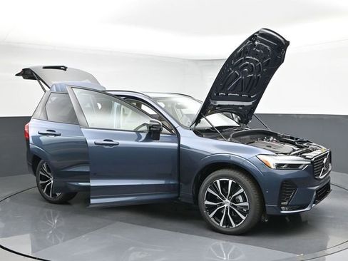 Used 2025 Volvo XC60 B5 Plus w/ Protection Package Premier image 49