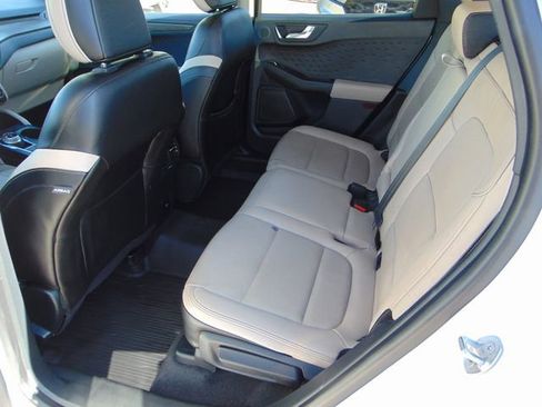 Used 2020 Ford Escape Titanium w/ Titanium Premium Package 2.0 AWD/4WD image 21