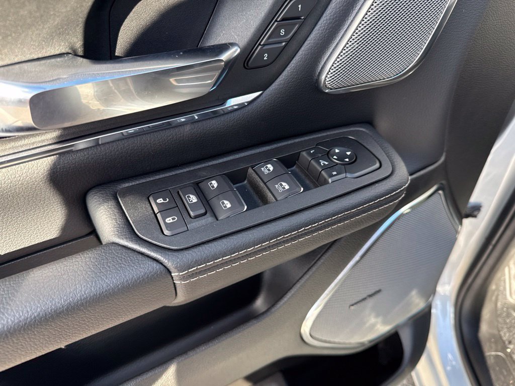 New 2027 RAM 1500 Laramie w/ Night Edition AWD/4WD image 19
