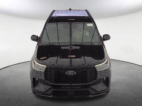 Used 2025 Ford Explorer ST-Line w/ Premium Package AWD/4WD image 2