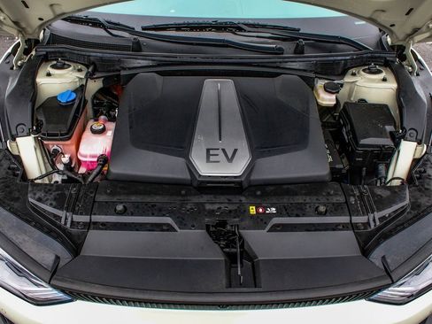 Used 2024 Kia EV6 Wind w/ Wind Technology Package image 47