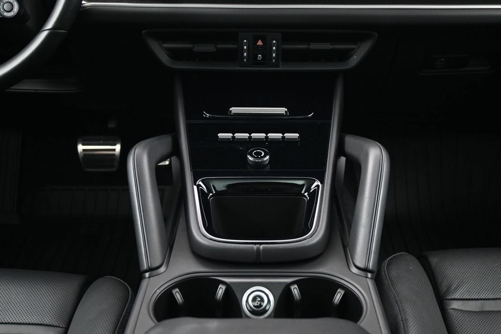 Certified 2024 Porsche Cayenne S AWD/4WD image 10