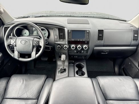 Used 2020 Toyota Sequoia TRD Pro AWD/4WD image 19